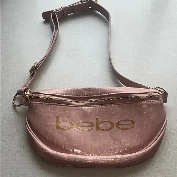 Bebe Pink and Gold Crossbody Bag with Metallic Finish - Picture 3 of 10